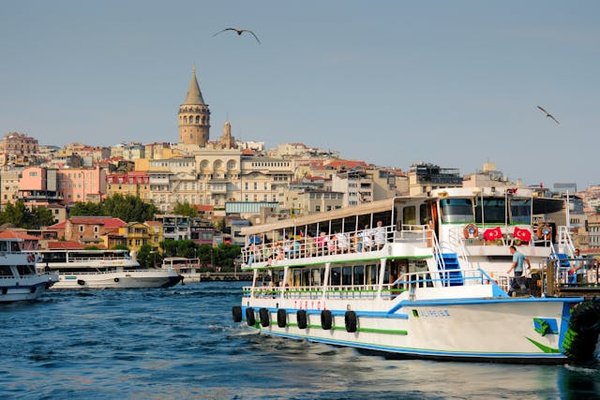 Comment choisir une croisière pour découvrir les traditions musicales en Amérique latine?